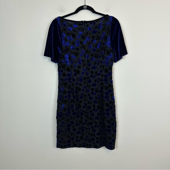 T Tahari | Blue and Black Velvet Floral Shimmery Dress Size Small - Picture 7 of 7